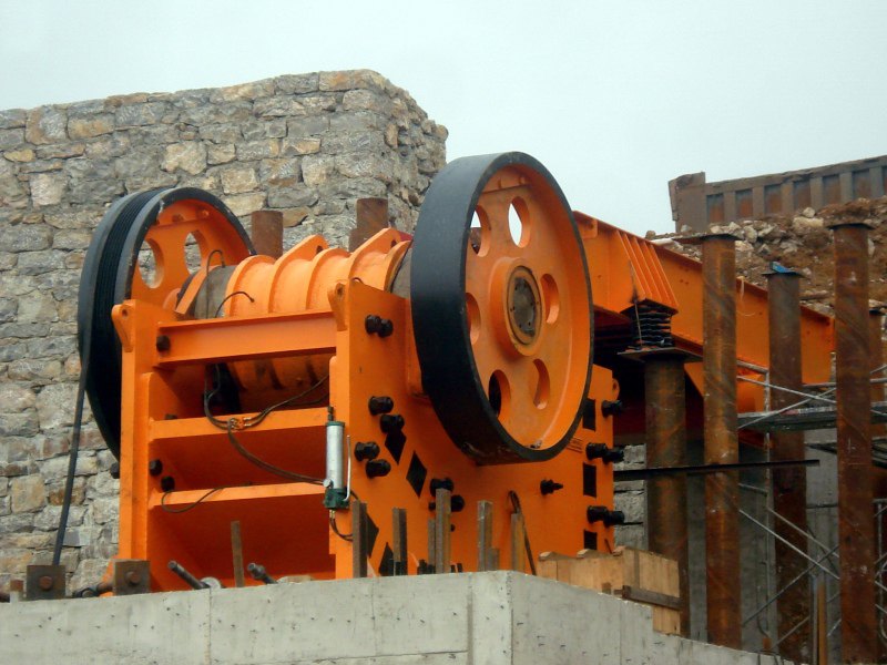 金礦堆浸工藝中的破碎機選型：如何選擇適合的設備提升效率與收益